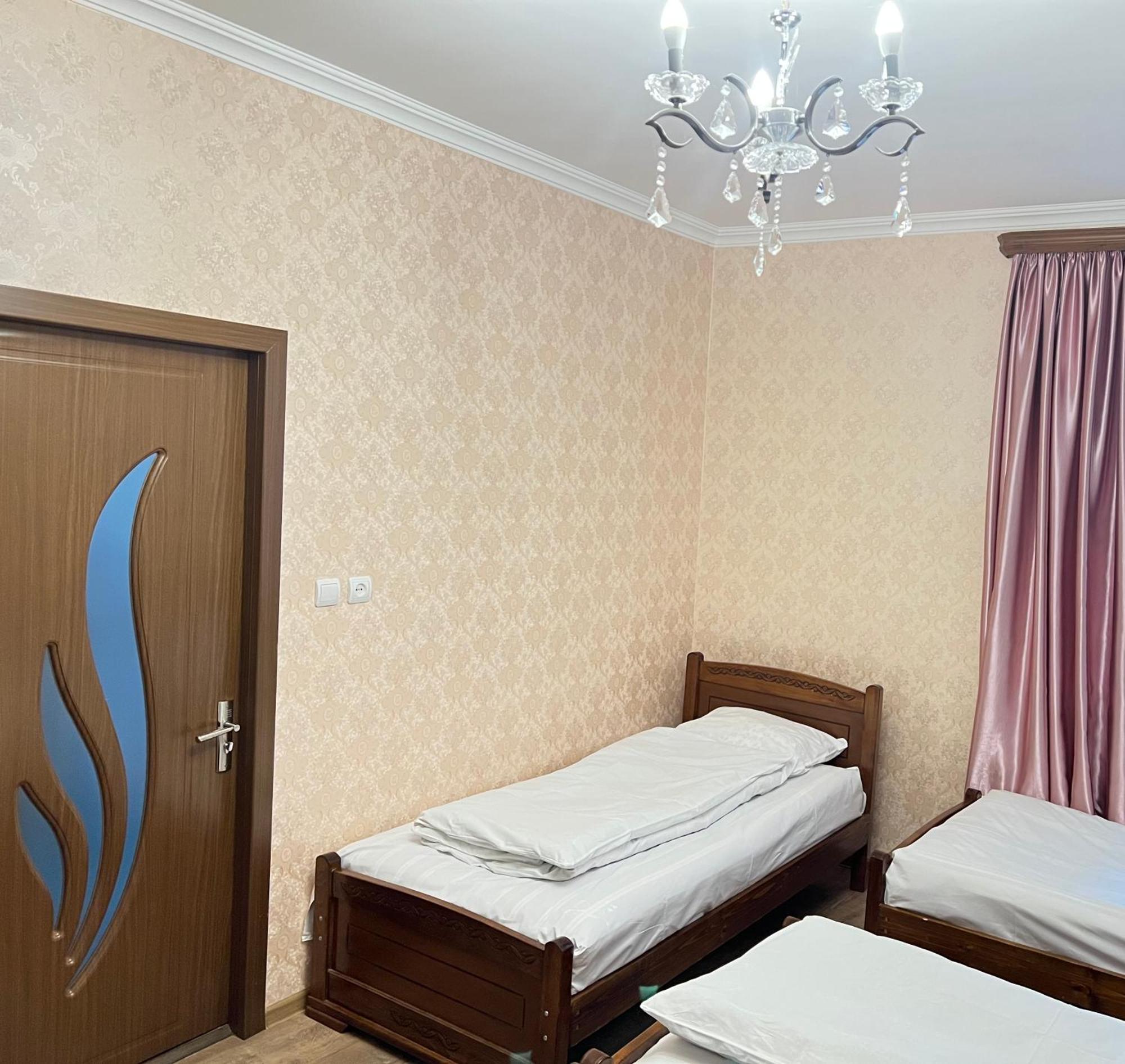 Mikheil Pitskhelauri Guest House Kazbegi Kültér fotó