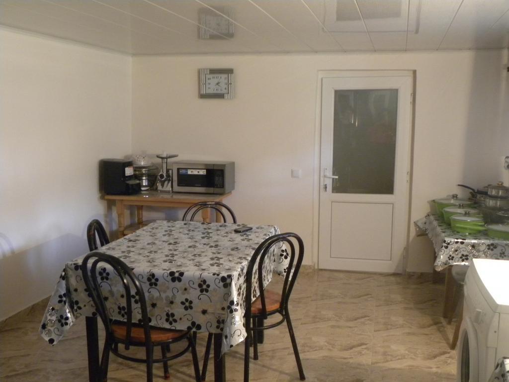 Mikheil Pitskhelauri Guest House Kazbegi Kültér fotó
